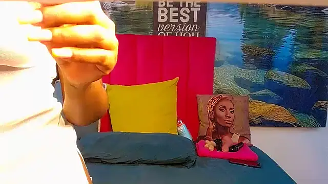 Snapshot of Lisa-001 chatting on February 7, 2026, 2:32 pm Lisa-001 online show from February 7, 2026, 2:32 pm