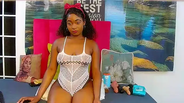 Snapshot of Lisa-001 chatting on February 10, 2026, 8:35 pm Lisa-001 online show from February 10, 2026, 8:35 pm