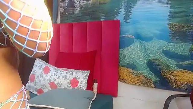 Snapshot of Lisa-001 chatting on February 17, 2026, 6:21 am Lisa-001 online show from February 17, 2026, 6:21 am