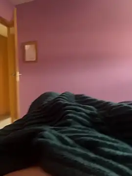 AndresFerreira1 online show from October 29, 2025, 12:18 pm