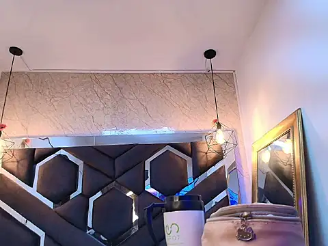 cataleya sambrano online show from November 14, 2025, 11:31 am