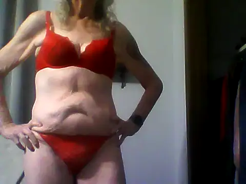 JoleneDelacroix online show from November 4, 2025, 2:10 am