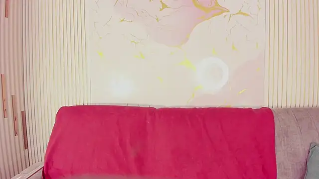 NhoanBrunette online show from March 25, 2026, 2:01 pm