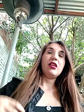 Snapshot of Alyah_1-2 chatting on October 28, 2025, 9:06 pm Alyah 1-2 online show from October 28, 2025, 9:06 pm