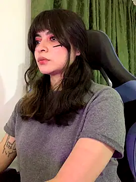 Annagoth  online show from December 3, 2025, 1:57 am