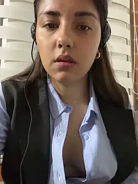 Au-rora online show from December 22, 2025, 5:48 am