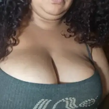 Snapshot of safirahot69 chatting on December 17, 2025, 9:15 am safirahot69 online show from December 17, 2025, 9:15 am