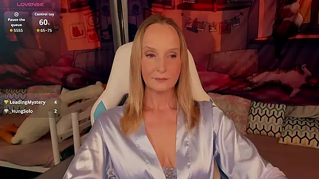 Snapshot of ScarlettPalmer chatting on April 11, 2026, 12:09 pm ScarlettPalmer online show from April 11, 2026, 12:09 pm