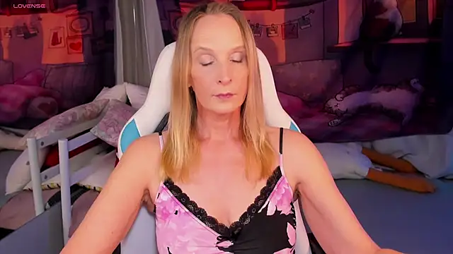 ScarlettPalmer online show from June 21, 2026, 10:51 am