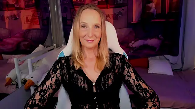 ScarlettPalmer online show from July 17, 2026, 10:00 am