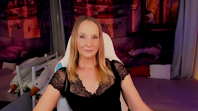 ScarlettPalmer online show from July 18, 2026, 9:57 am