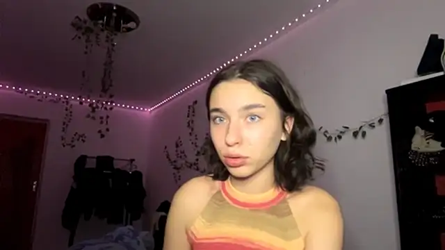 Snapshot of LilithFlamey chatting on December 2, 2025, 6:14 pm LilithFlamey online show from December 2, 2025, 6:14 pm