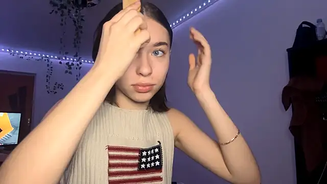 Snapshot of LilithFlamey chatting on December 21, 2025, 9:05 am LilithFlamey online show from December 21, 2025, 9:05 am