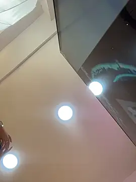 Hannahpradaa  online show from January 17, 2026, 11:26 am