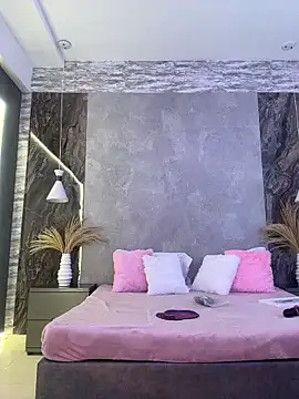 Hannahpradaa  online show from February 6, 2026, 11:24 am