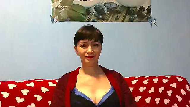 IffetLove42 online show from November 19, 2025, 7:25 pm