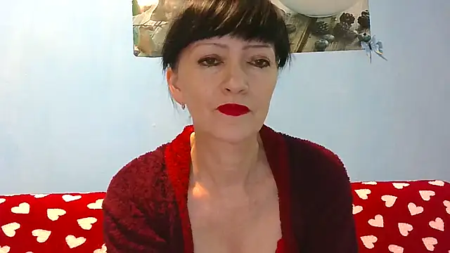 Snapshot of IffetLove42 chatting on May 28, 2026, 8:44 am IffetLove42 online show from May 28, 2026, 8:44 am