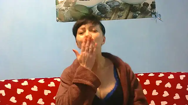 Snapshot of IffetLove42 chatting on June 6, 2026, 8:52 am IffetLove42 online show from June 6, 2026, 8:52 am