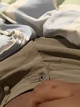 bigbuufuu online show from October 26, 2025, 10:36 pm