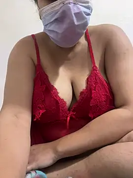 Snapshot of WildNour chatting on February 10, 2026, 1:26 pm WildNour online show from February 10, 2026, 1:26 pm