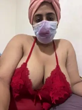 Snapshot of WildNour chatting on February 24, 2026, 9:46 pm WildNour online show from February 24, 2026, 9:46 pm