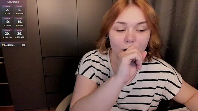 Snapshot of sophia_lix chatting on April 19, 2026, 6:10 pm sophia lix online show from April 19, 2026, 6:10 pm