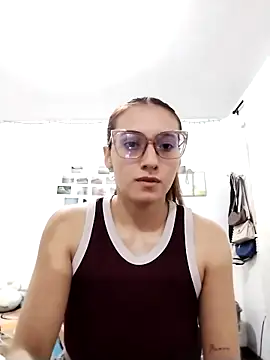 Snapshot of bellastorme04 chatting on February 27, 2026, 1:27 am bellastorme04 online show from February 27, 2026, 1:27 am