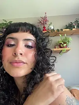 SugarTroubl33 online show from June 24, 2026, 2:38 pm