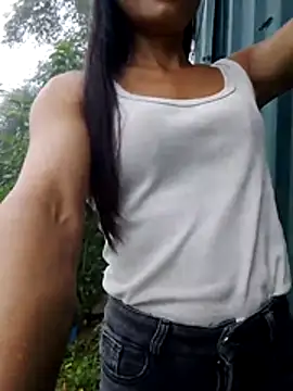Snapshot of doggy-00 chatting on August 2, 2026, 11:03 pm doggy-00 online show from August 2, 2026, 11:03 pm
