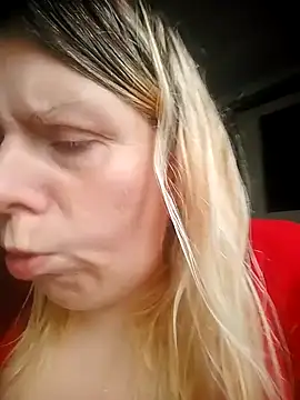 Lana-murr online show from October 29, 2025, 7:32 am