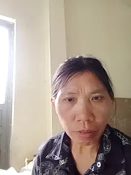 bella-la online show from November 14, 2025, 8:13 am