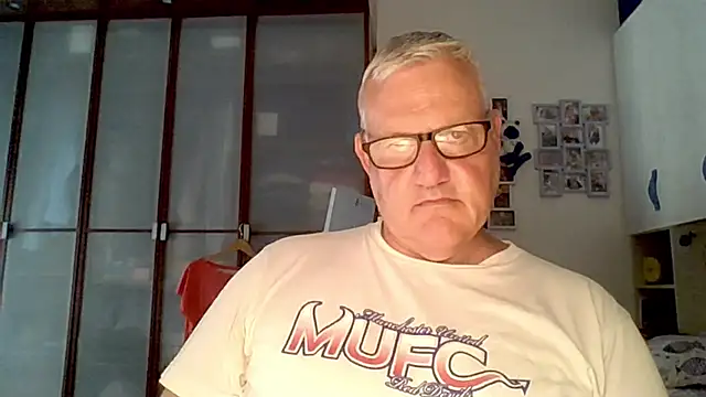 Snapshot of Diegoriv71 chatting on June 29, 2026, 2:17 pm Diegoriv71 online show from June 29, 2026, 2:17 pm