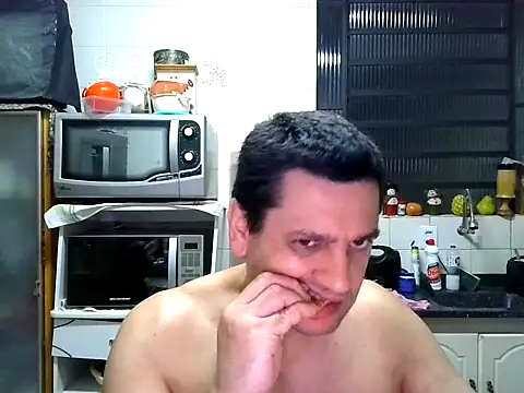 Snapshot of Alex-Naturista chatting on April 13, 2026, 9:48 am Alex-Naturista online show from April 13, 2026, 9:48 am