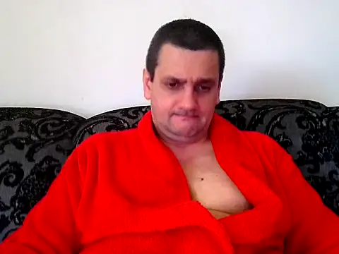 Snapshot of Alex-Naturista chatting on April 29, 2026, 6:58 pm Alex-Naturista online show from April 29, 2026, 6:58 pm