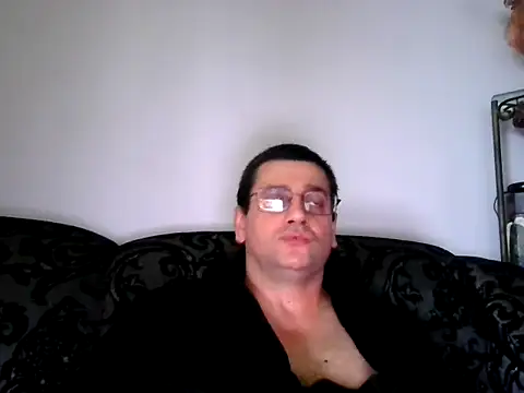 Snapshot of Alex-Naturista chatting on May 23, 2026, 7:18 pm Alex-Naturista online show from May 23, 2026, 7:18 pm
