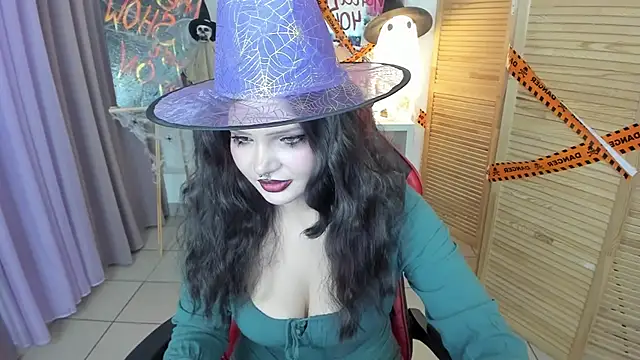 babyyullii online show from October 28, 2025, 8:51 am