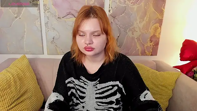 babyyullii online show from February 26, 2026, 8:35 am