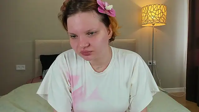 babyyullii online show from June 12, 2026, 1:48 am