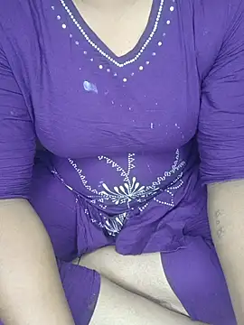 shreyareddy99 online show from December 20, 2025, 9:27 am