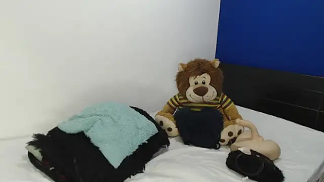 EmmilyConnor online show from June 16, 2026, 2:52 pm