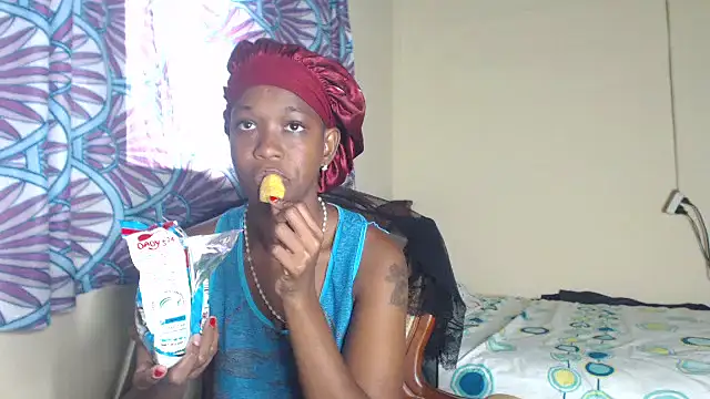 LilithMiller  online show from June 18, 2026, 3:49 pm