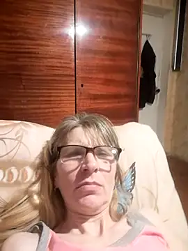 Snapshot of Georgette466 chatting on February 15, 2026, 8:38 pm Georgette466 online show from February 15, 2026, 8:38 pm