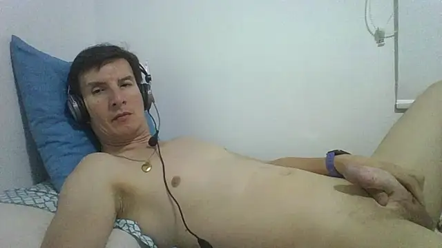 carliesexyman online show from December 20, 2025, 2:51 am