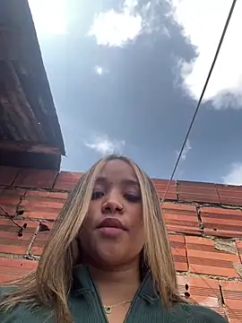 AriVelvet online show from January 13, 2026, 7:30 pm