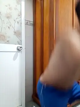 Cafeen19 online show from March 12, 2026, 11:16 am