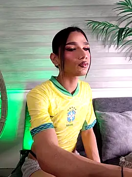 FernandaFox  online show from June 12, 2026, 12:42 am