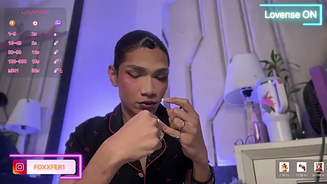 FernandaFox  online show from June 15, 2026, 2:03 am