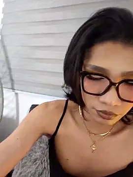 FernandaFox  online show from June 19, 2026, 2:27 am