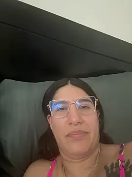 scarlethsb33 online show from March 16, 2026, 2:17 am