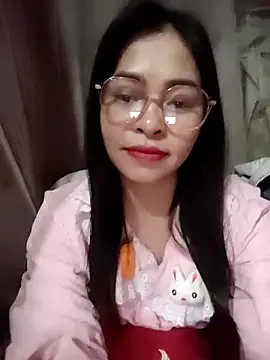 Snapshot of Bamboo-niee123 chatting on April 23, 2026, 1:57 pm Bamboo-niee123 online show from April 23, 2026, 1:57 pm